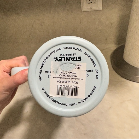 starbucks x stanley collab - Picture 3 of 5